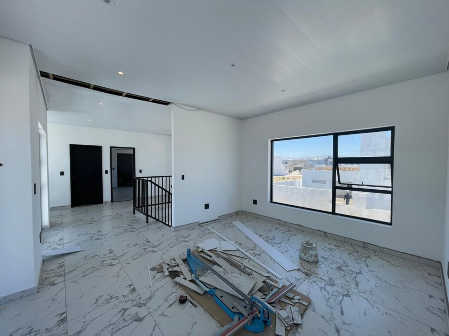 4 Bedroom Property for Sale in Sandown Western Cape